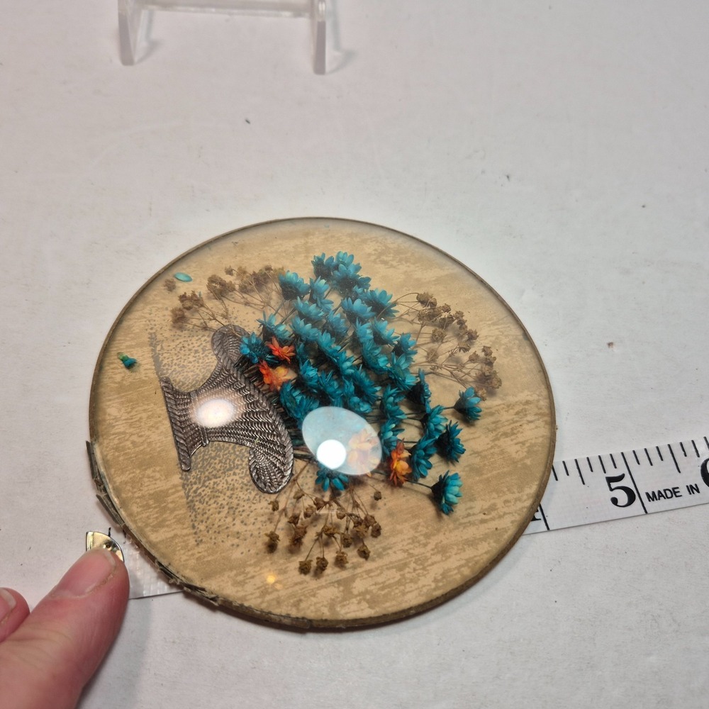 Vintage Convex Glass Framed Dried Blue Flowers in Basket Picture Wall Hanging - Picture 7 of 7